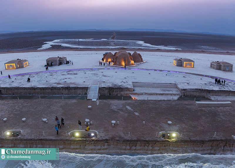 دهکده گردشگری نمکی خور و بیابانک